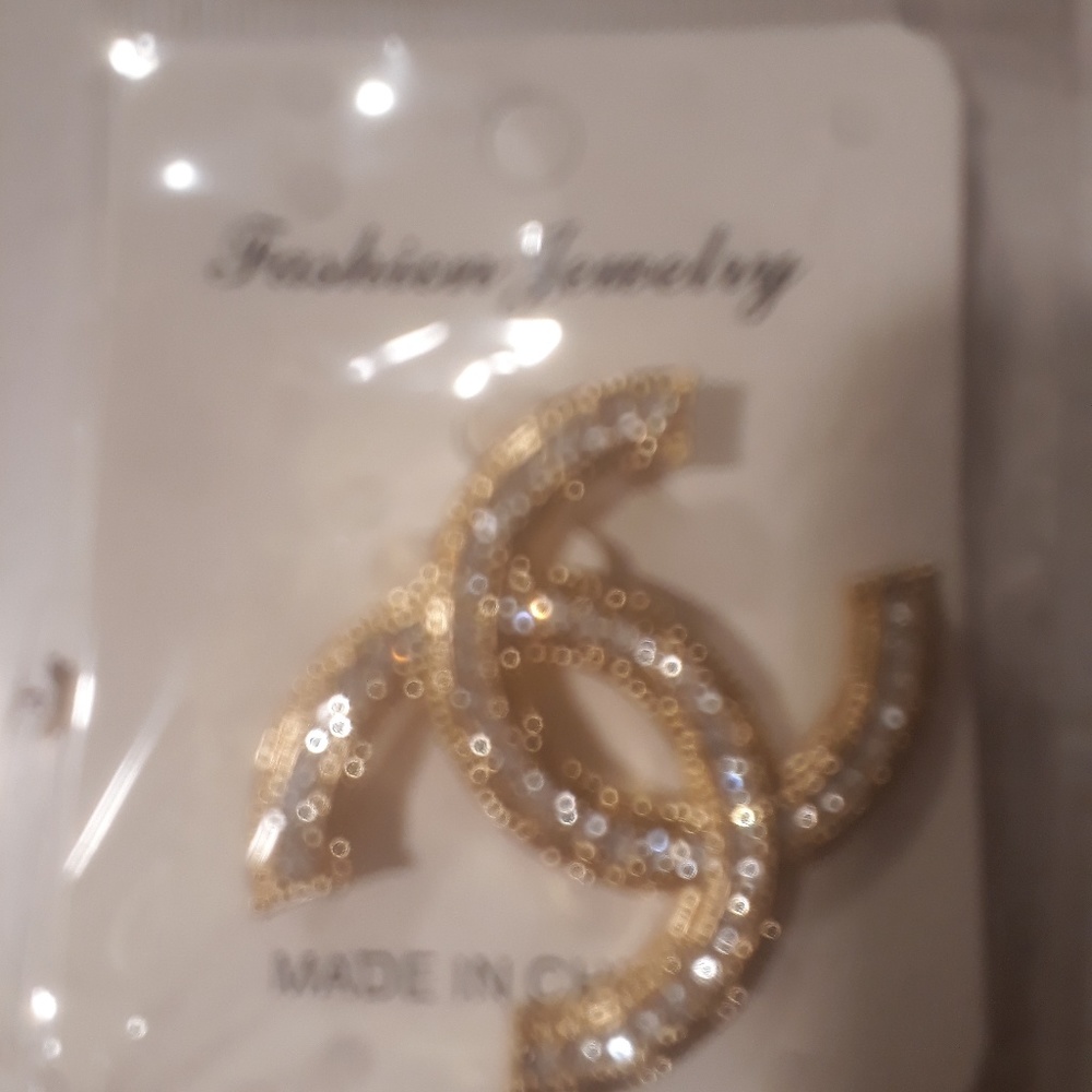 Luxury brooch pin